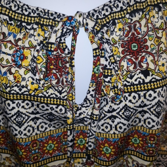 New Ethnic Abstract Print STAR VIXEN Cold shoulder dressy Casual blouse Jr Small - Picture 8 of 10